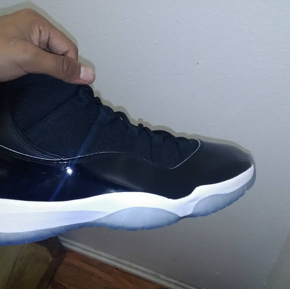 Shoes - Picture 4 of 4